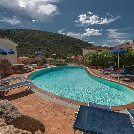 Stunning Bouganvillage 2 Bedroom Sleeps 6 Child * Tanaunella